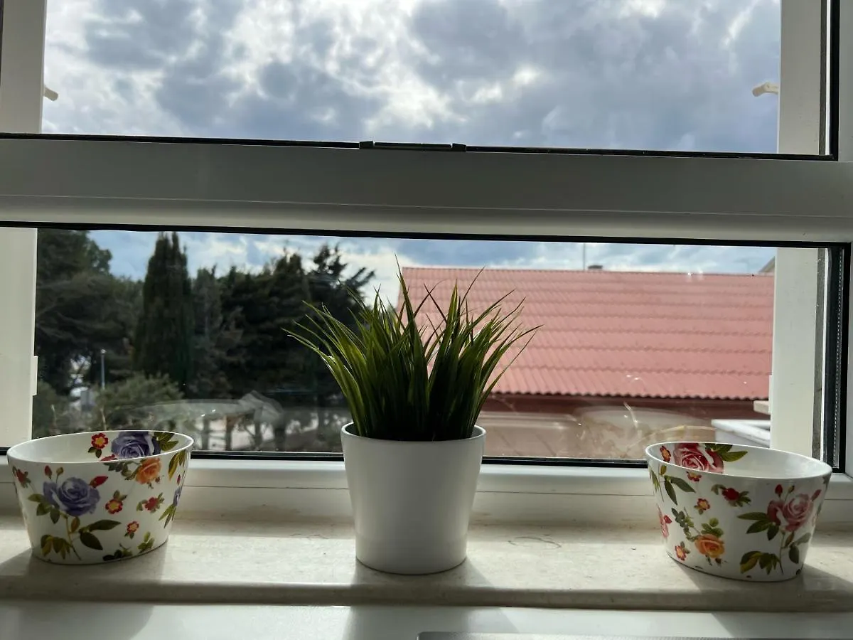 Apartmani Pernjak Mandre 0*,