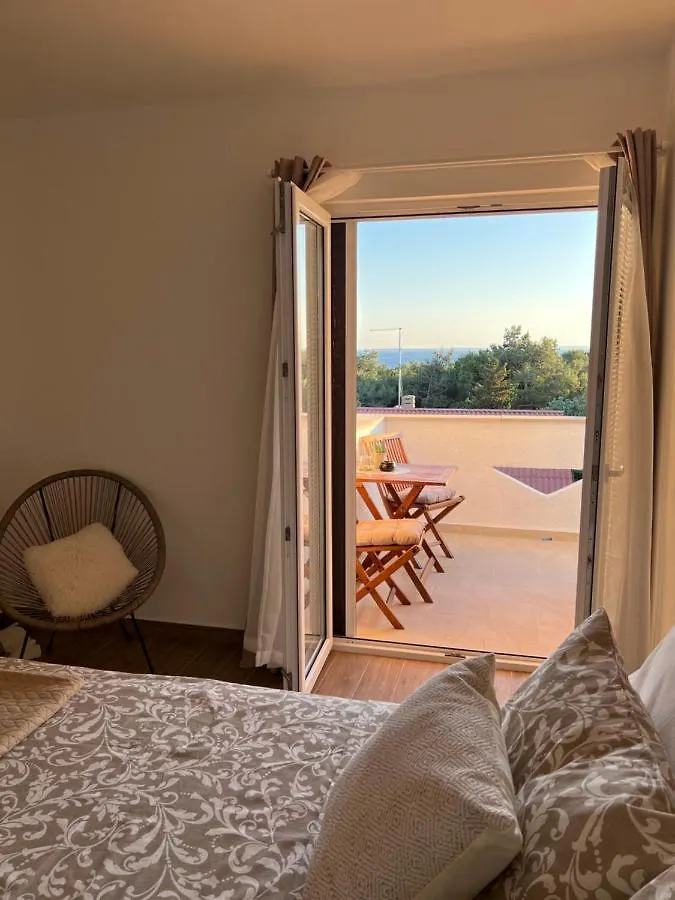 Apartmani Pernjak Mandre Apartment