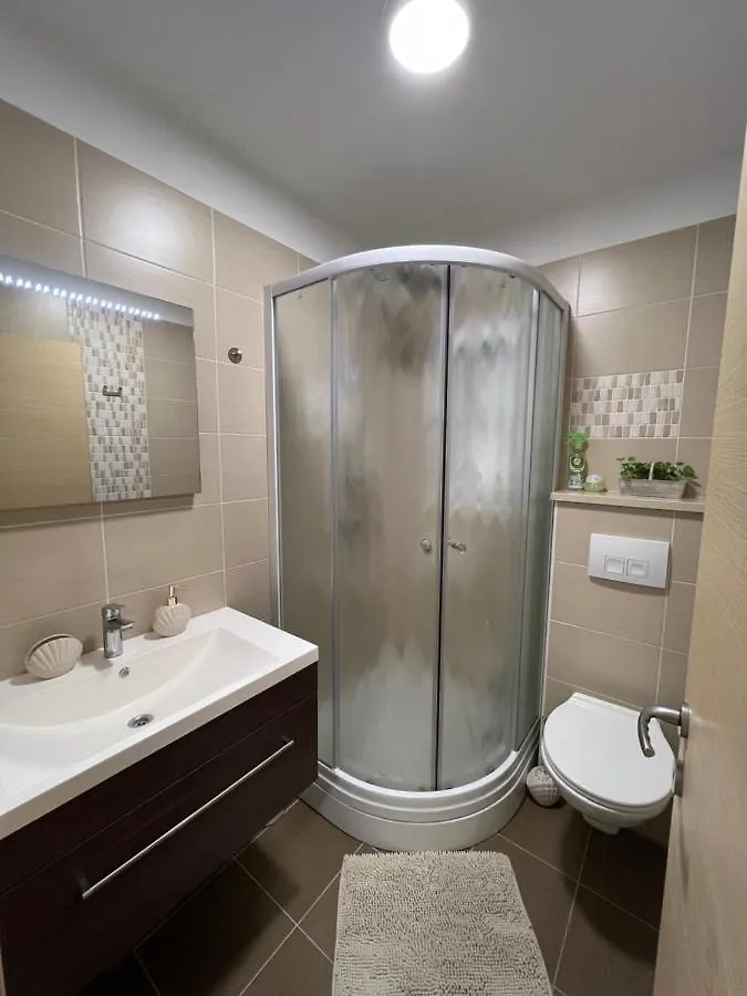 Apartment Apartmani Pernjak Mandre