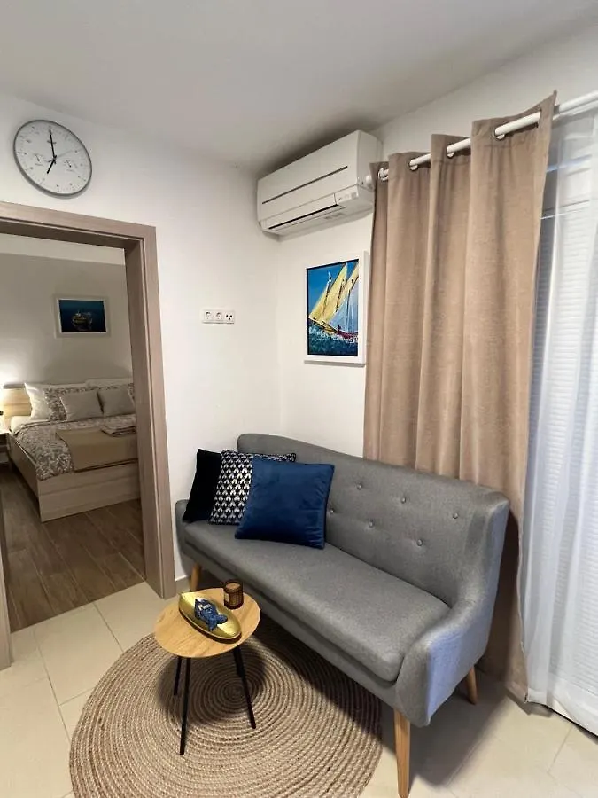 Apartmani Pernjak Mandre