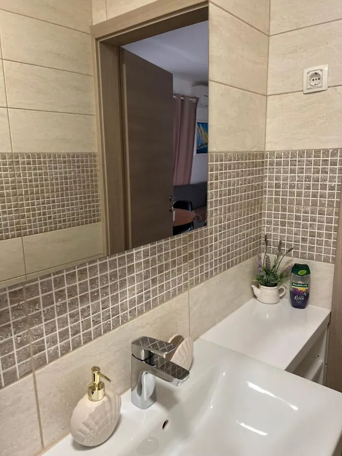 Apartment Apartmani Pernjak Mandre